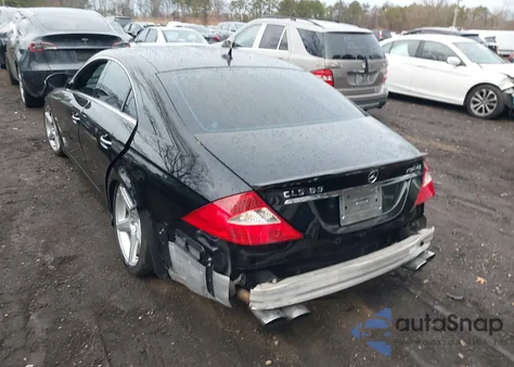 2008 Mercedes-Benz Cls 63 Amg z USA, uszkodzony, nr VIN WDDDJ77X38A121045
